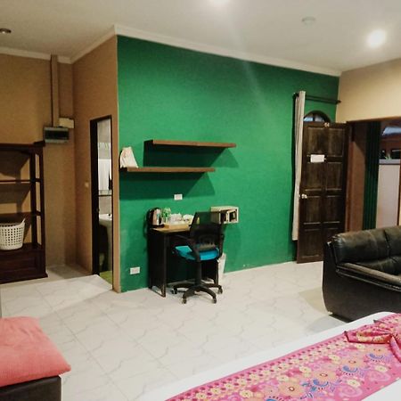Phuket Siam Villas - Sha Plus Chalong Exterior photo