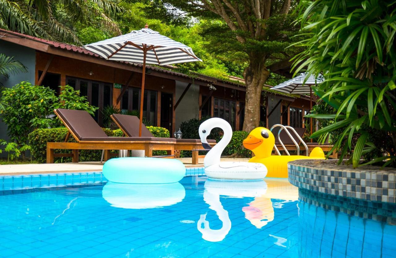Phuket Siam Villas - Sha Plus Chalong Exterior photo