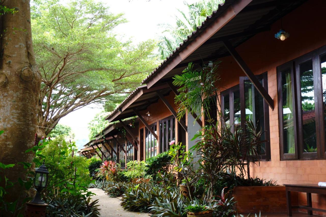 Phuket Siam Villas - Sha Plus Chalong Exterior photo