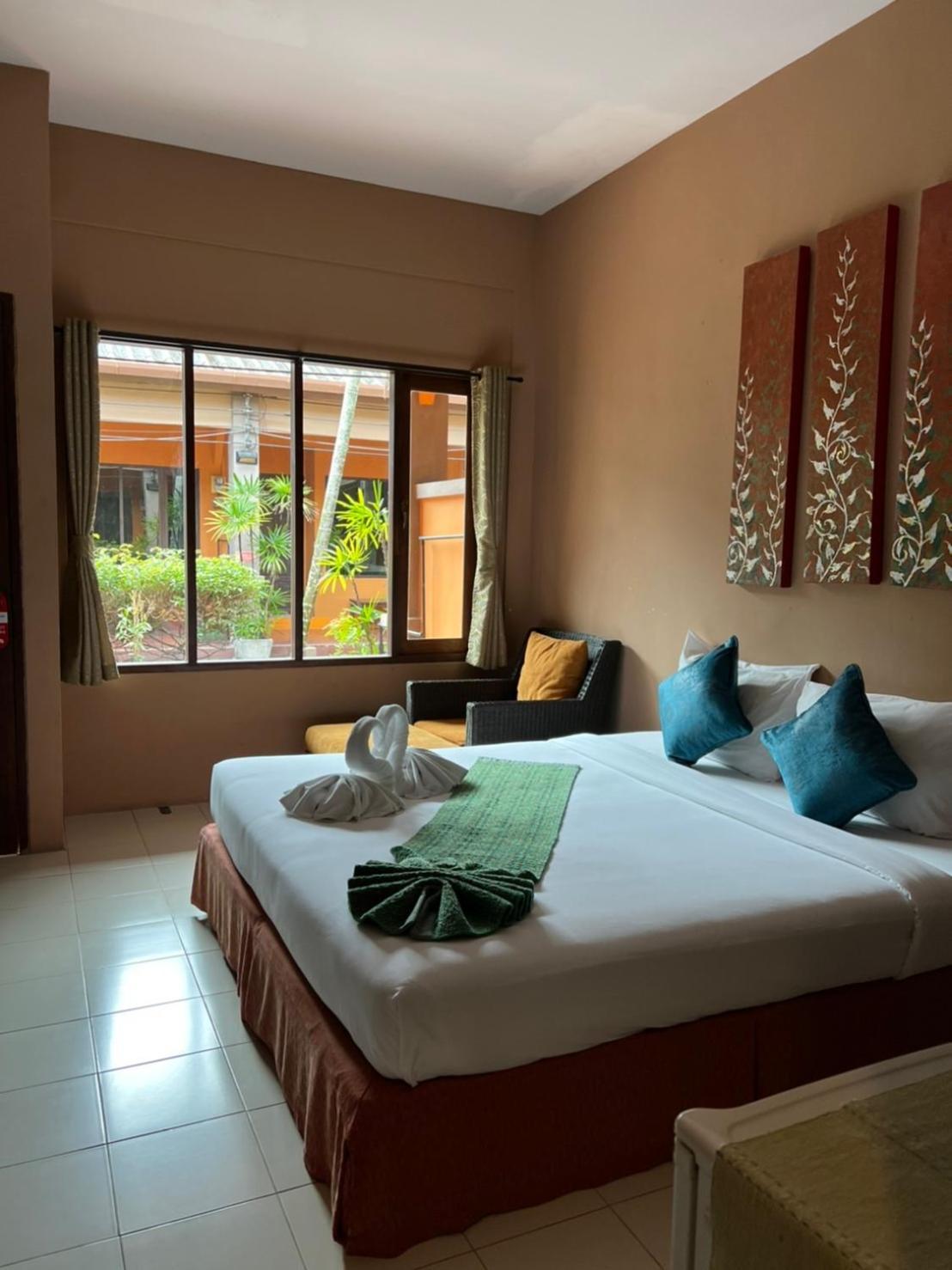Phuket Siam Villas - Sha Plus Chalong Exterior photo
