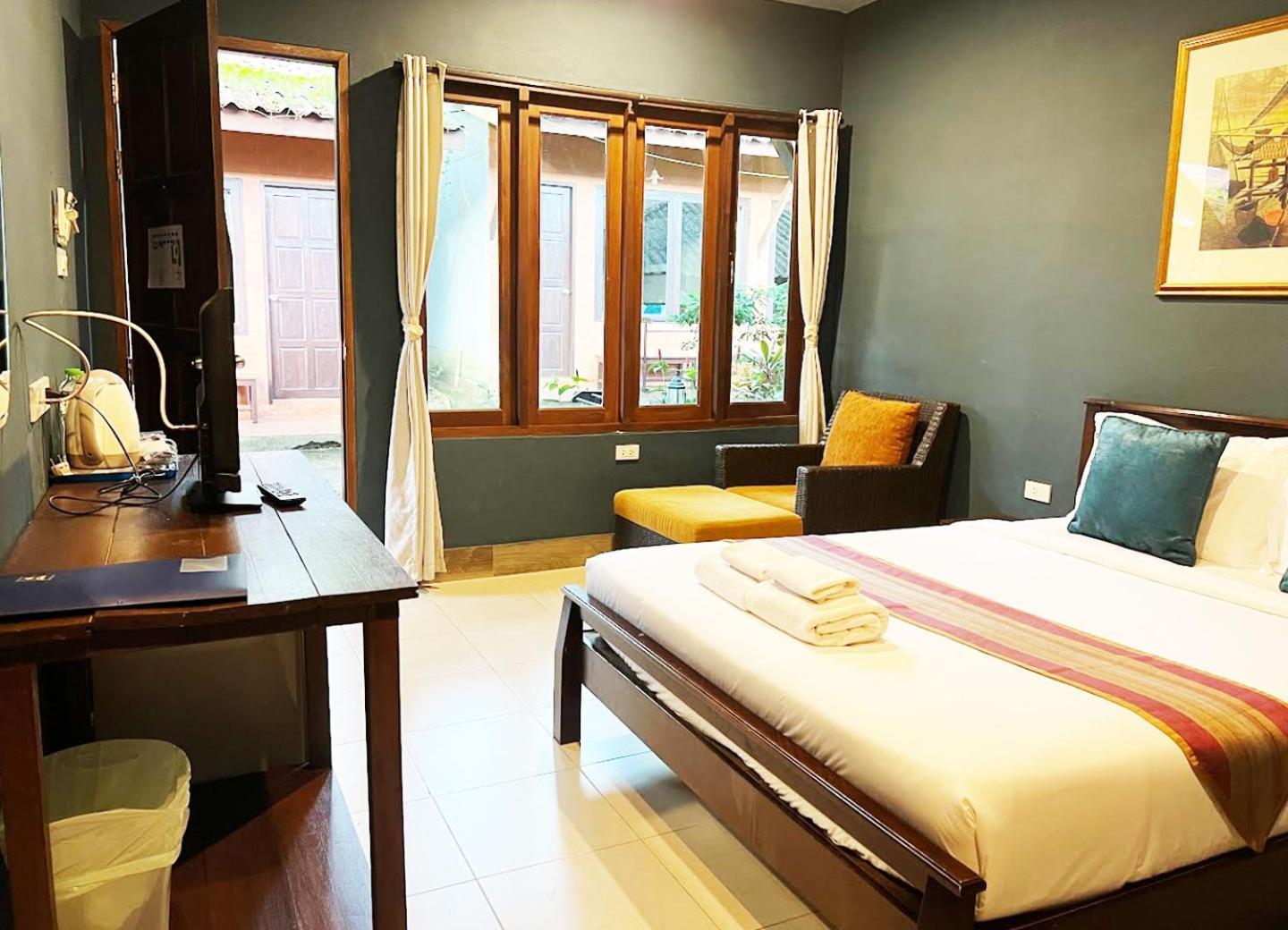 Phuket Siam Villas - Sha Plus Chalong Exterior photo
