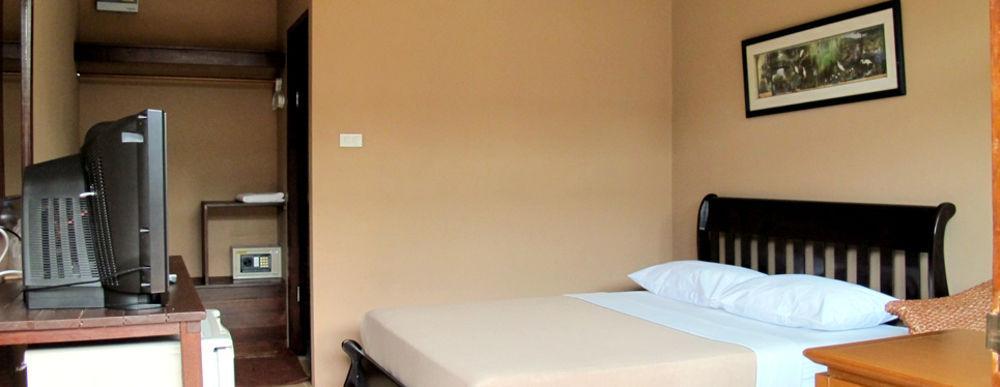 Phuket Siam Villas - Sha Plus Chalong Exterior photo