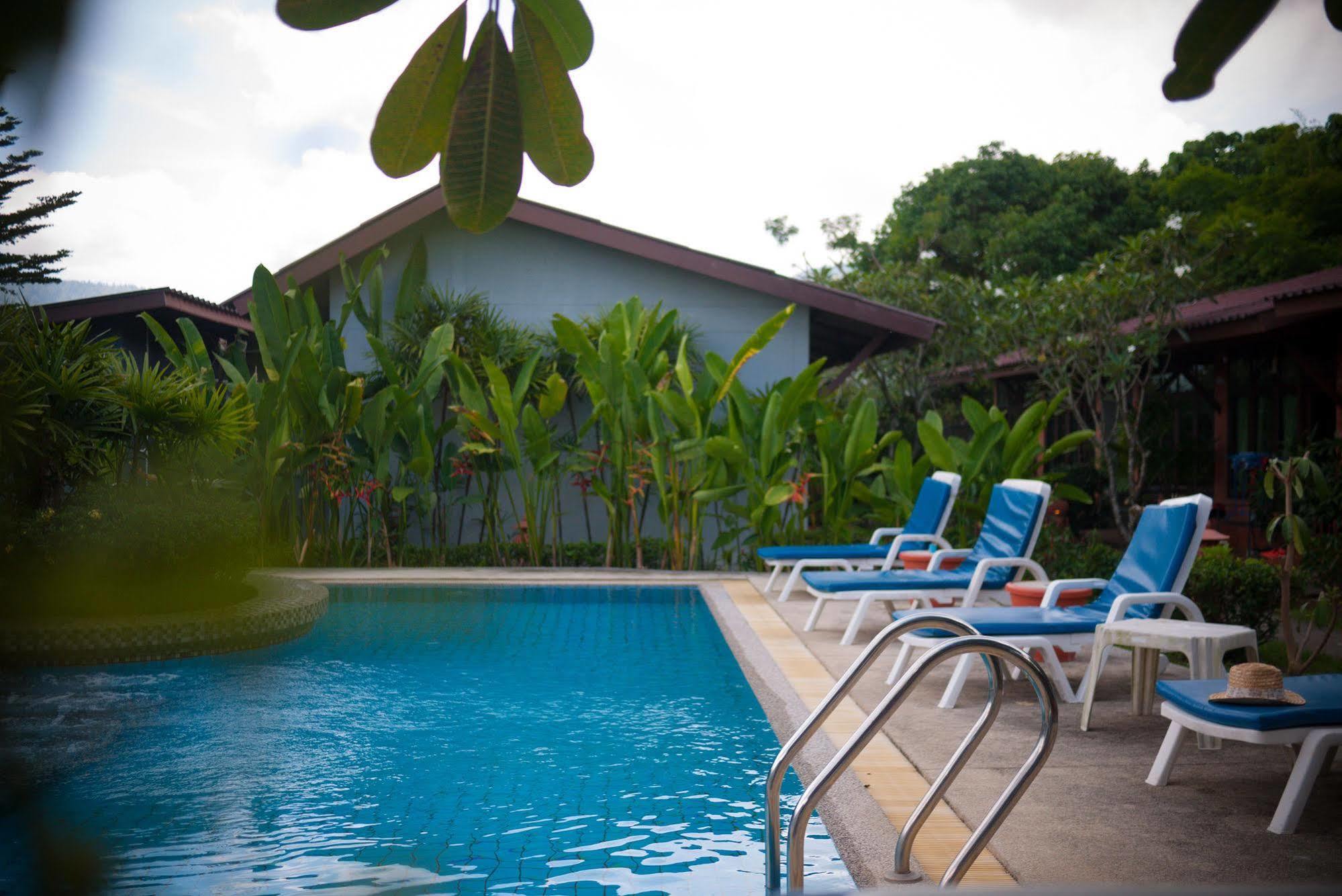 Phuket Siam Villas - Sha Plus Chalong Exterior photo