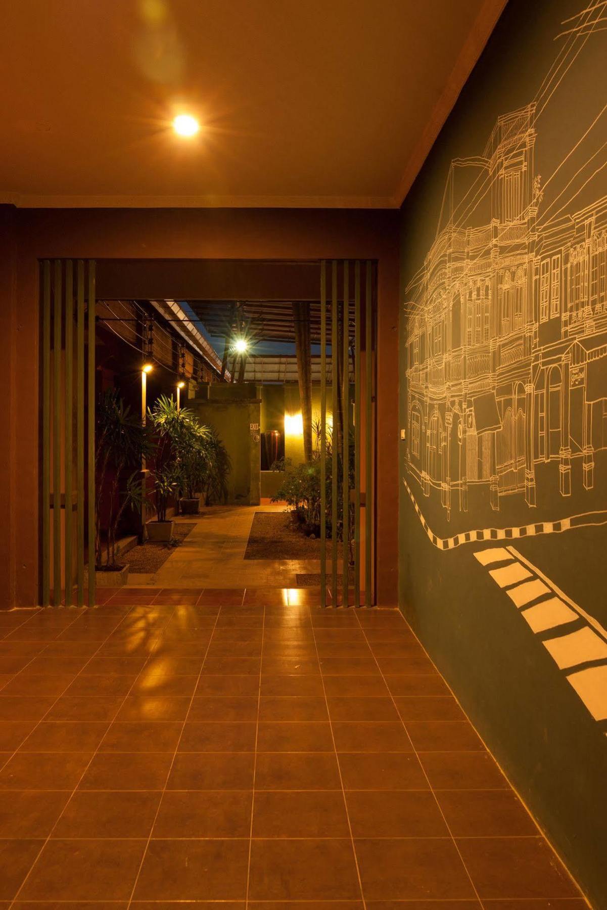 Phuket Siam Villas - Sha Plus Chalong Exterior photo